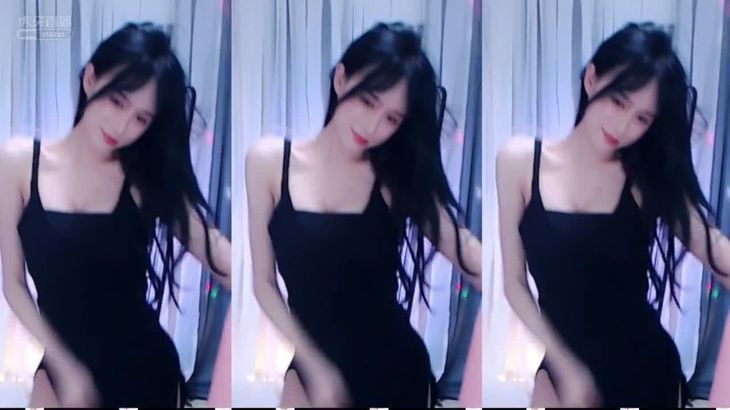 【虎牙音动小师妹感恩】劈叉的操作