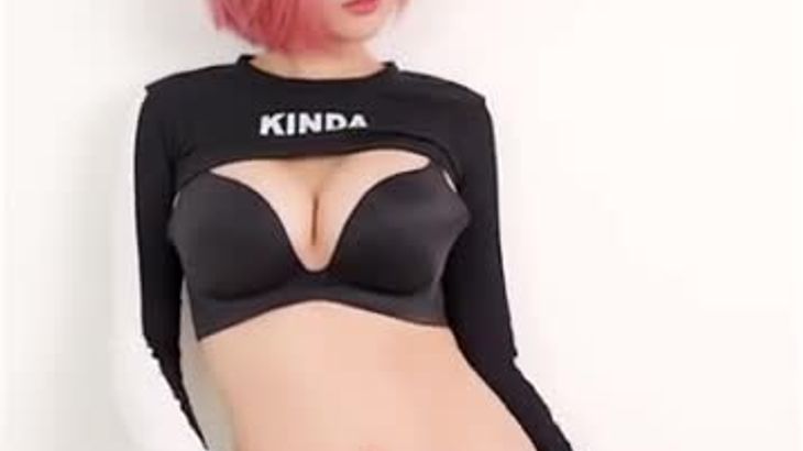 红发女耍酷