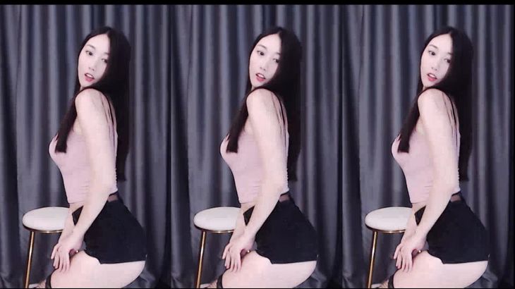 【斗鱼小小玉酱】飞机群热舞 7