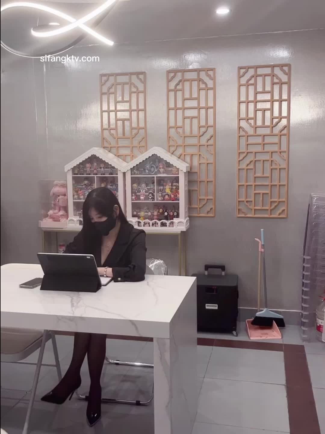 【杨晨晨】网红女神的粉丝福利 33