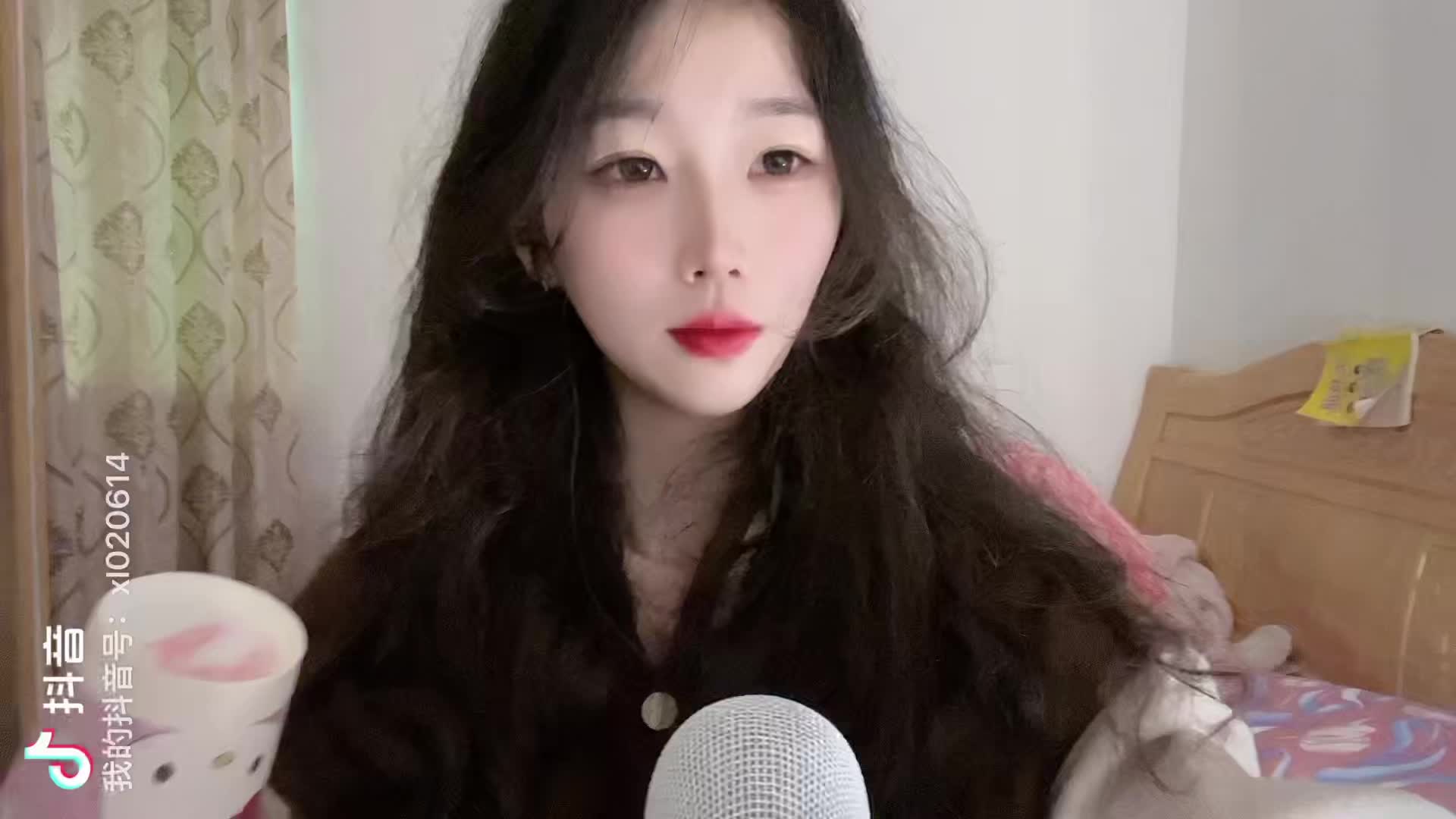 ASMR@抖音六六 粉丝群助眠付费视频合集 75