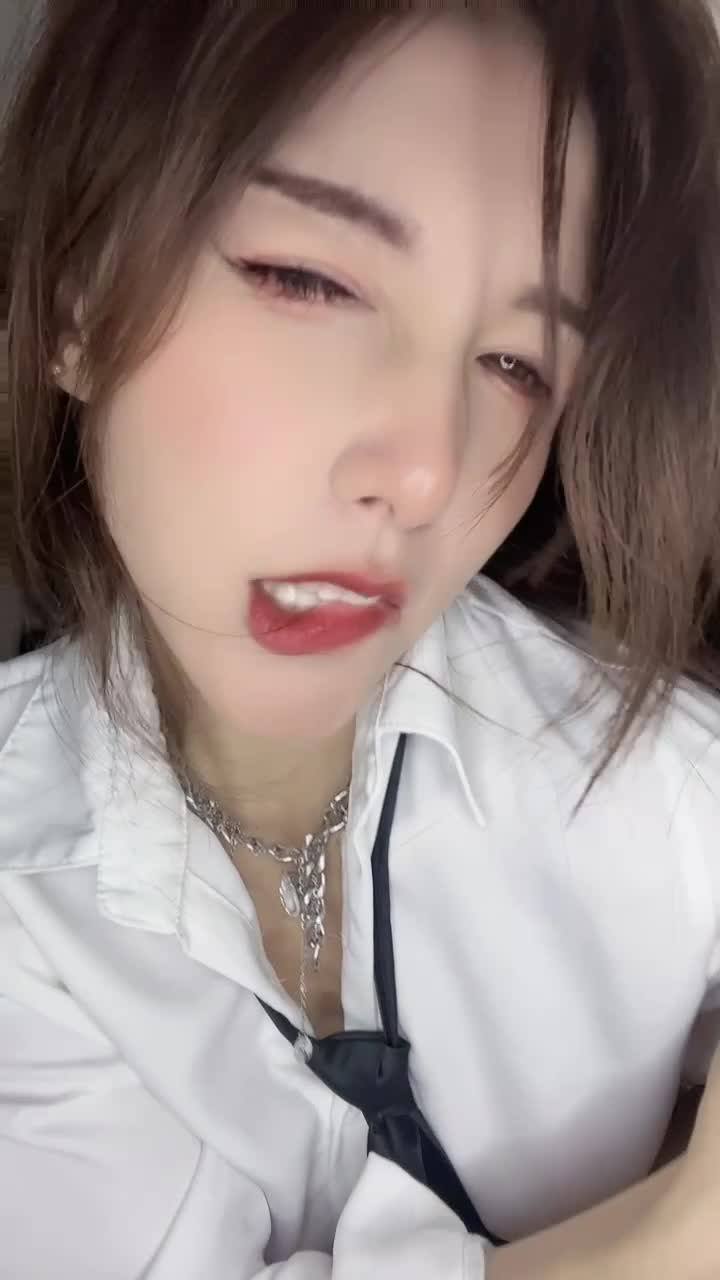 【万千丝姬】易直播极品丝姬小祖宗私拍合集 97