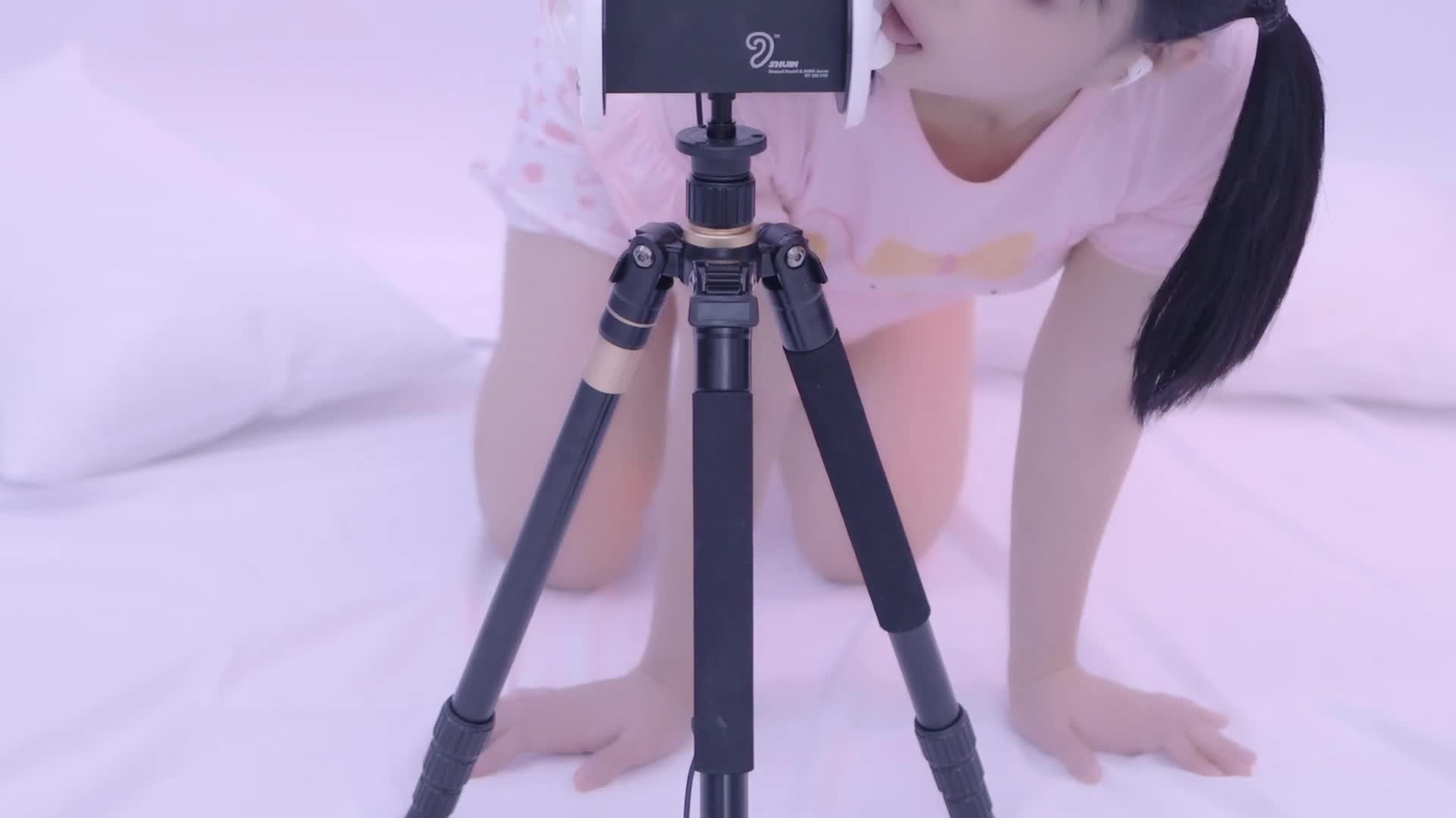 【精选助眠】晓美ASMR口腔音掏耳朵舒适舔耳享受 12