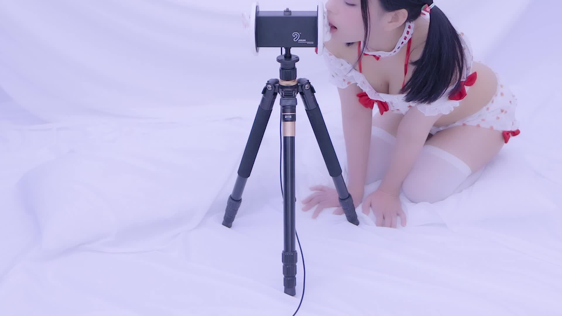 【精选助眠】晓美ASMR口腔音掏耳朵舒适舔耳享受 13