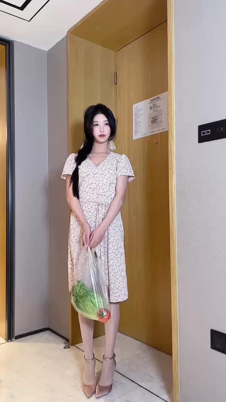 【女神福利】极品网红女神抖娘利世之保姆与老头