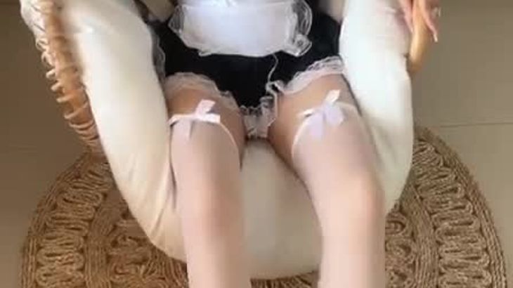 【易直播幸子睡不醒】高颜值丝姬模拟足系微信福利合集 56
