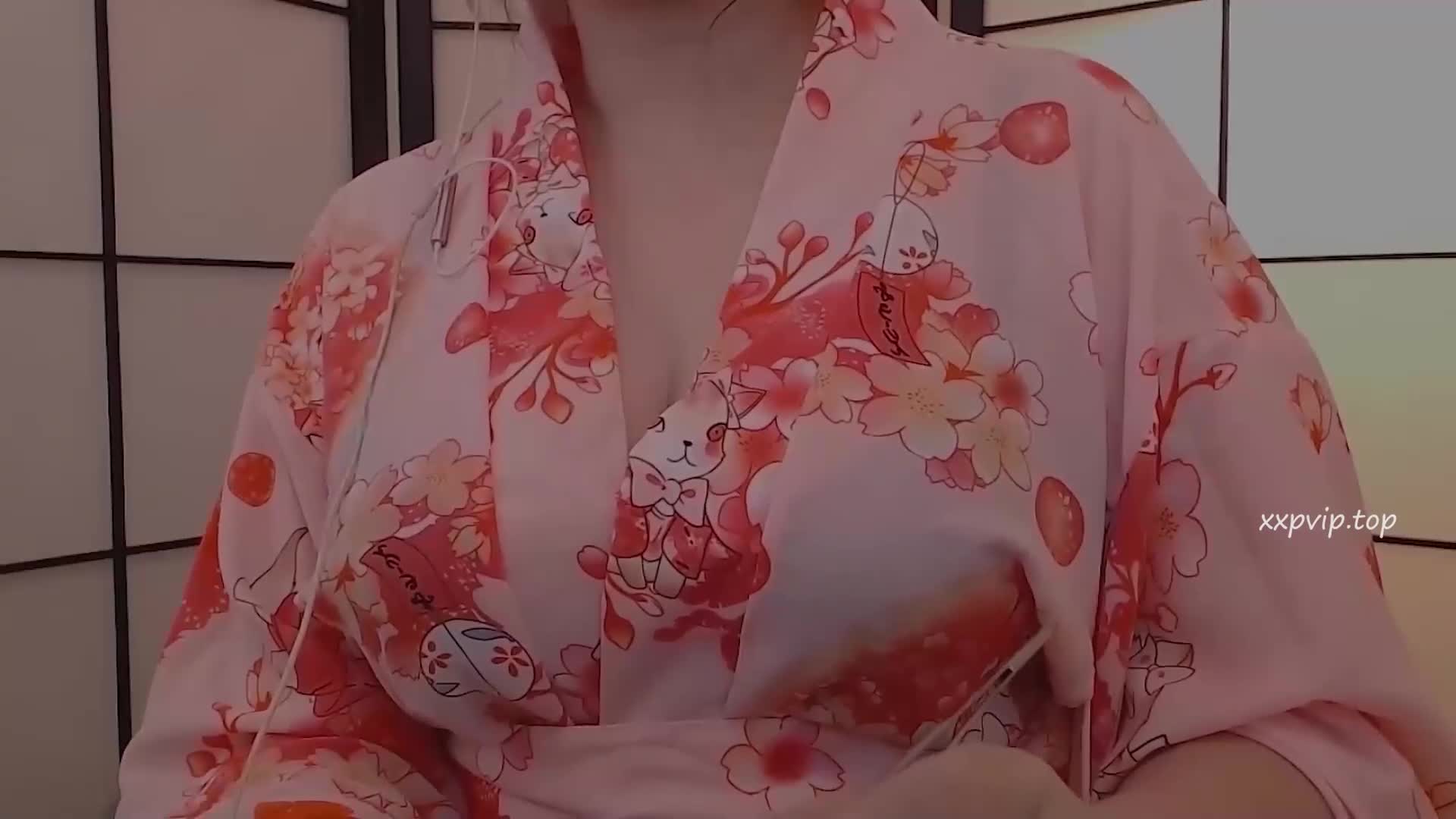 【其它助眠】YoonyingASMR系列之助眠 耳语 梳理头发 美味咖啡
