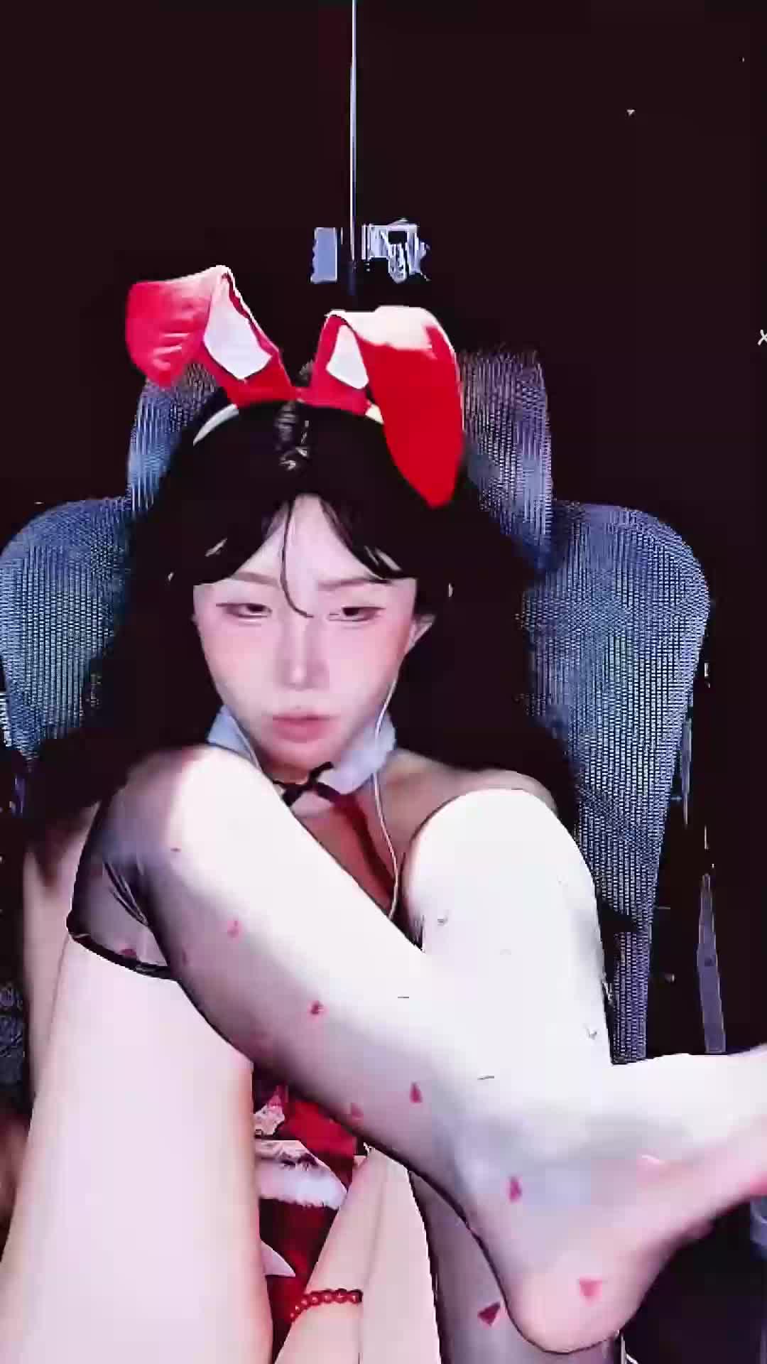 【精选助眠】老牌现役声优Aki秋水ASMR哄睡系列之纯欲兔女郎的服侍
