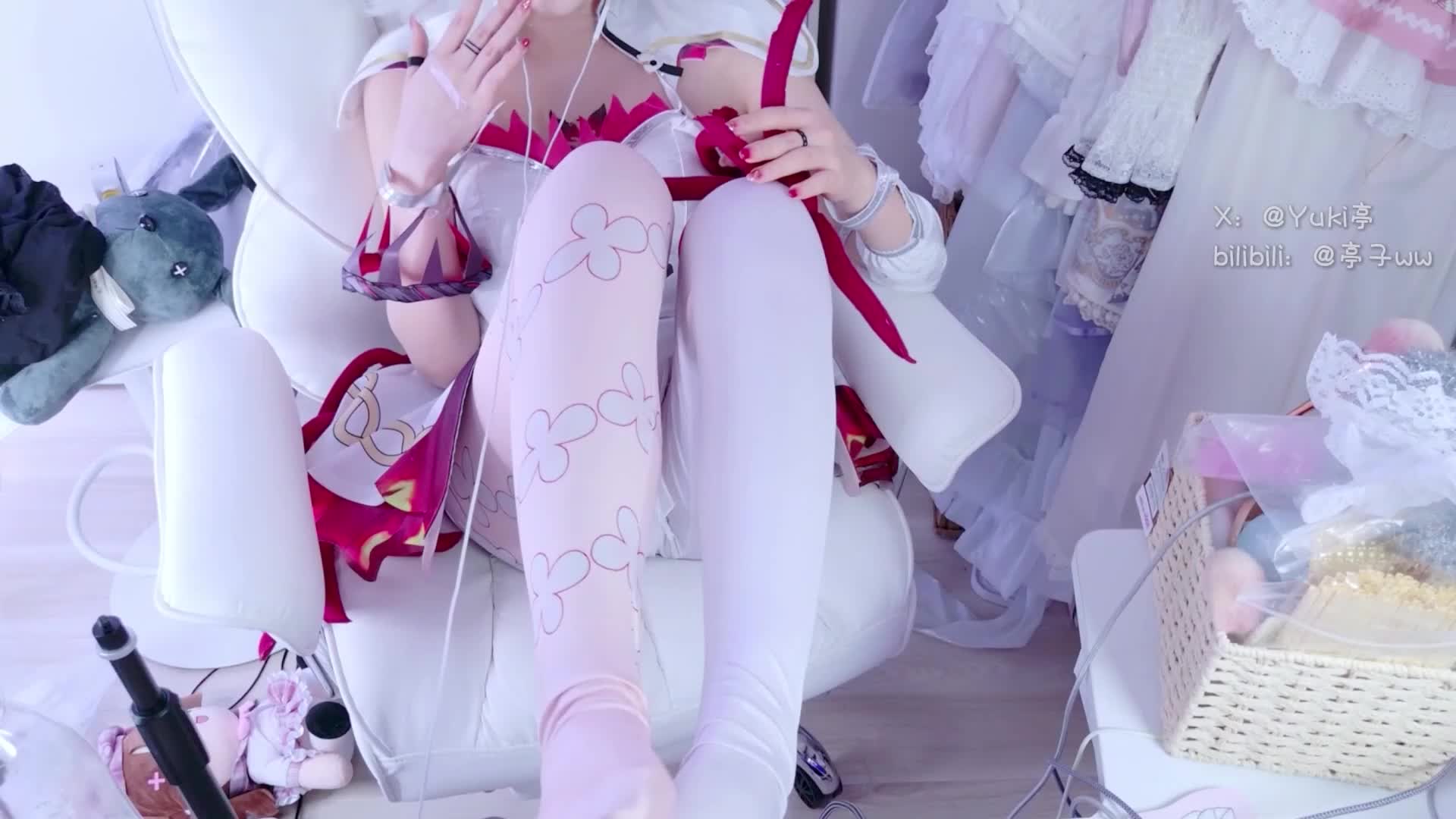 【福利助眠】声优甜妹亭子wwASMR福利系列之让椿发出声音の踩踩 2
