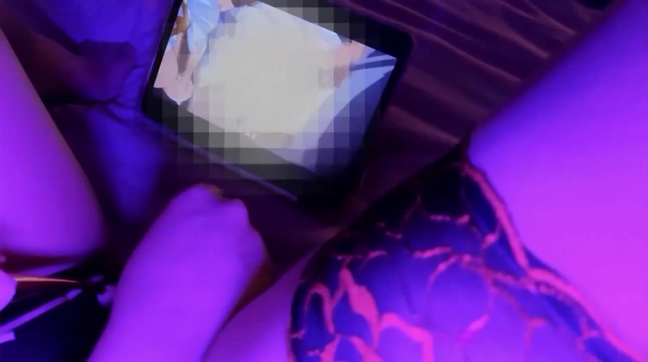 【福利助眠】白鹿姬ASMR系列之看皇漫的少女同步操作
